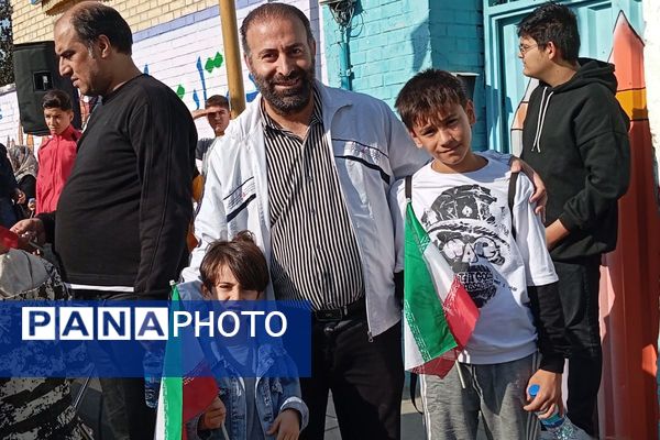  همایش بزرگ پیاده روی خانوادگی در نسیم‌شهر 