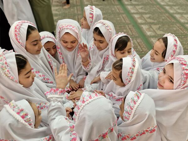 جشن عبادت کلاس سومی‌های تیکمه‌داش