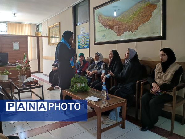 تقدیر از دانش آموز خبرنگاران پانا در قائمشهر