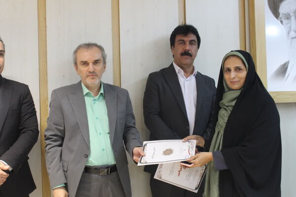 تجلیل از برترین‌های تدریس و یادگیری در جشن نوآوری و خلاقیت در آموزش