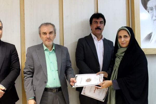تجلیل از برترین‌های تدریس و یادگیری در جشن نوآوری و خلاقیت در آموزش