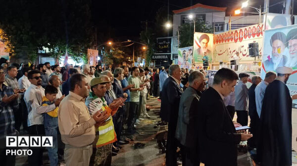 نود و هفت شب حضور حماسی و با شکوه مردم کوهدشت، در میدان امام خمینی(ره)