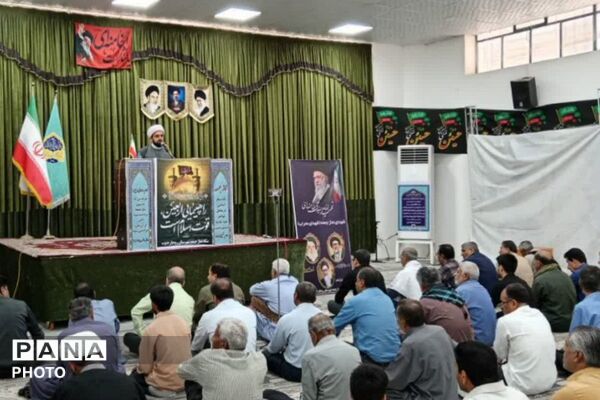 مصلای رودبار جنوب، با طنینِ تکبیر و حضورِ پرشورِ مؤمنان، غرق در نور شد