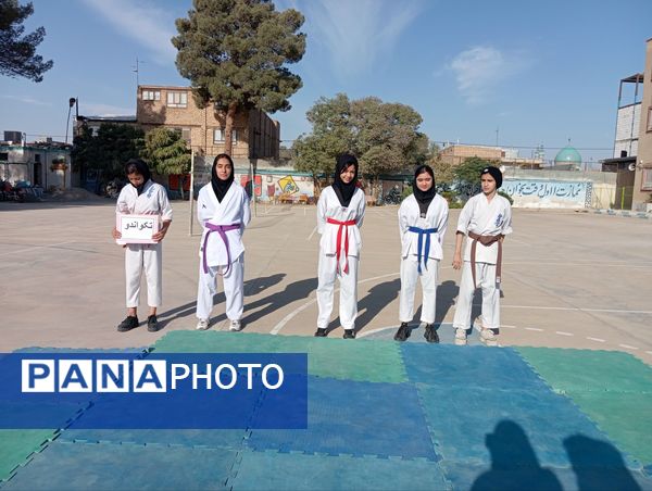 المپیاد درون مدرسه‌ای، یک روز پر ازنشاط و شادی در دبیرستان فرهیختگان 