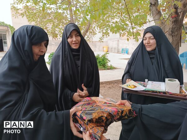 حضور دانش‌آموزان پیشتاز در مراسم ختم سرداران سرافراز شهرستان فارسان در میلاد امام رضا (ع)