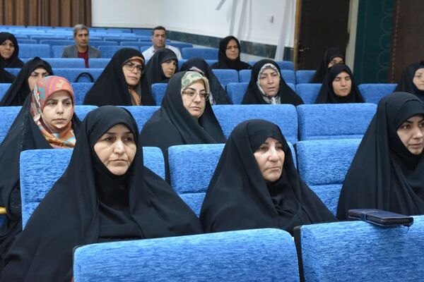 کارگاه تدبر در قرآن کریم با حضور حجت‌الاسلام قدرتی در خرم‌آباد 