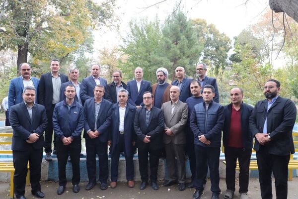 حضور وزیر کشاورزی در مراسم صبحگاهی هنرستان کشاورزی تبریز