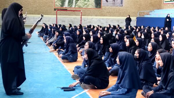  اردوی آمادگی دفاعی دختران شهرستان چناران 