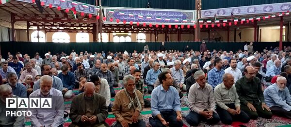 تجلیل از افتخارآفرینان عرصه نماز و قرآن ملایر