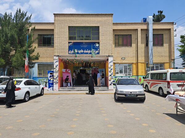 ارائه خدمات پزشکی رایگان به شهروندان در دبستان حاجیه نوری شهرستان ملارد