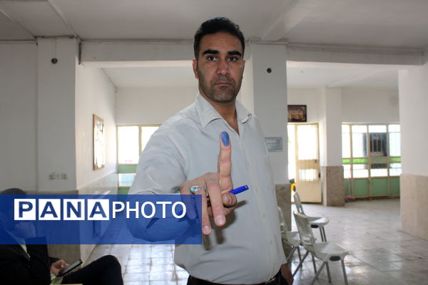 حضور خرم‌ آبادی‌ها پای صندوق‌های رای 