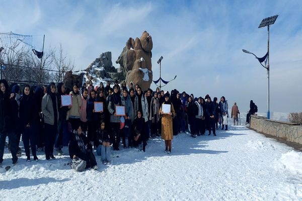  اردوی فرهنگی هنری دانش‌آموزان مدرسه فاطمیه به مناسبت دهه فجر 