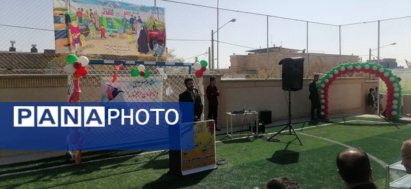 افتتاح دو چمن مصنوعی در مدارس کاشمر 