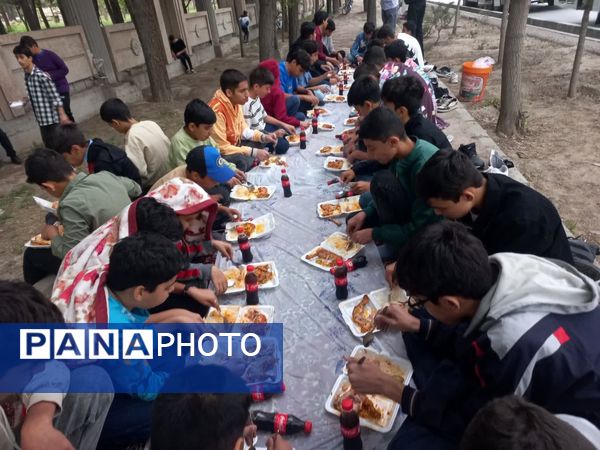 برگزاری اردوی تفریحی ـ زیارتی دبیرستان نمونه دولتی دانش به مقصد مشهد مقدس