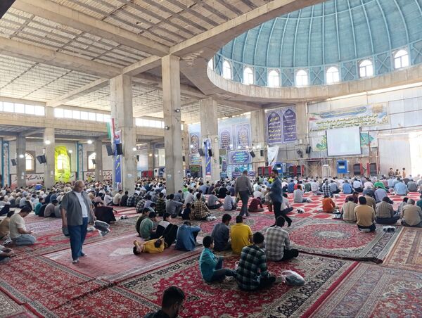 نماز عبادی سیاسی جمعه همزمان باهفته وحدت درنیشابور