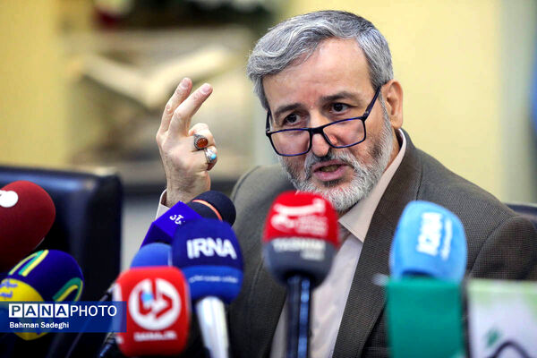 نشست خبری مدیر رادیو قرآن