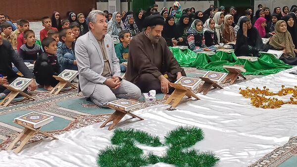  محفل  انس با قرآن کریم ماه رمضان در شهرستان مارگون