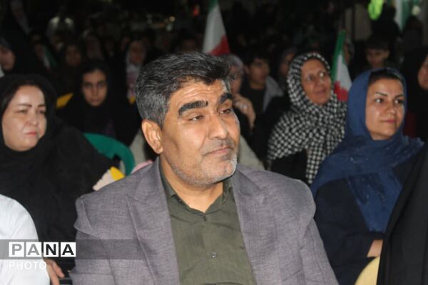 از روایت‌گری تا خنده؛ تماشای شکوه توانمندی‌های نوجوانان در اختتامیه پاتوق نوجوان مبارز