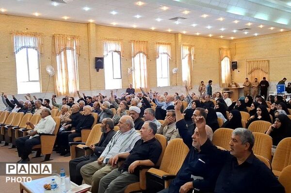 همایش تجلیل از پیشکسوتان دفاع مقدس شهرستان کهک