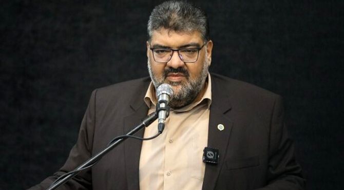 شنیدن صدای معترضان و برخورد پشیمان کننده با ایادی دشمن ضروری است