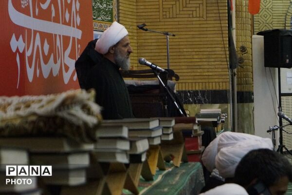آیین یادبود رهبر شهید انقلاب اسلامی در مسجد جامع شهرستان قرچک