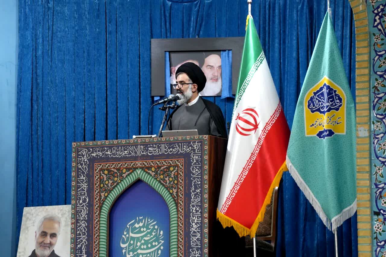 با دولت همراهی کنید و از اختلافات سیاسی بپرهیزید