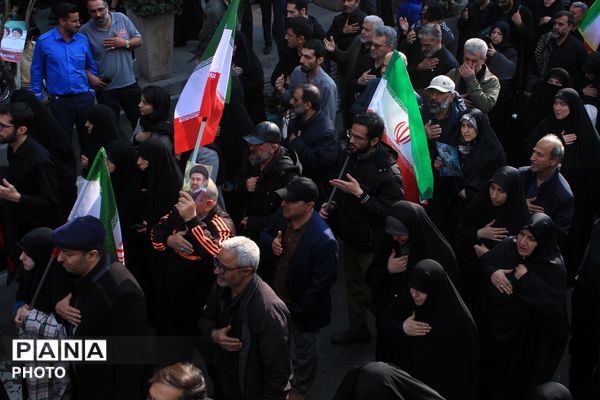 تشییع پیکر شهیدان لاریجانی، سلیمانی و شهدای ناو دنا