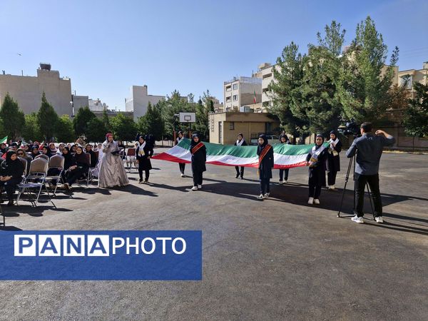  نواخته شدن زنگ مهر و برگزاری جشن بازگشایی مدارس عشایری استان فارس