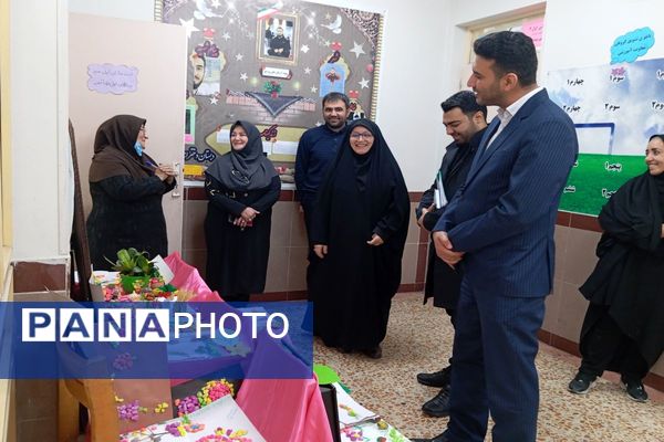 نمایشگاه صنایع دستی و طرح جابربن حیان در مدرسه فردوسی اردبیل