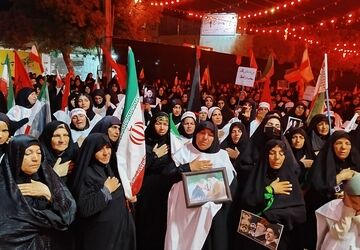 طنین «لالایی علی‌اصغر» در صد و سیزدهمین شب بیعت با رهبری؛ نورآباد در سوگ کوچک‌ترین سرباز کربلا