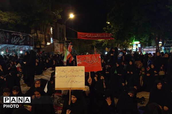 نوای عشق حسینی در میادین بجنورد طنین‌انداز شد