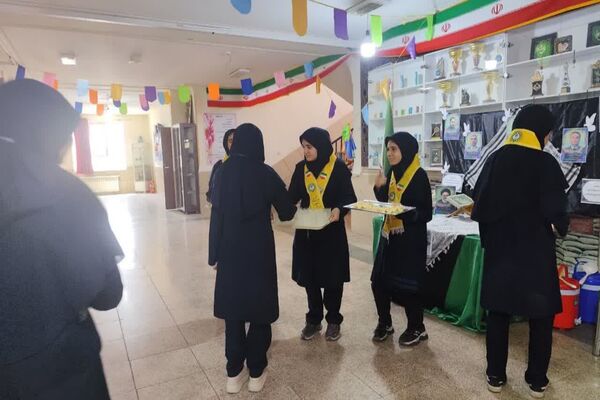 برپایی موکب به‌مناسبت سالروز شهادت رئیس جمهور و همراهان در دبیرستان شاهد 16