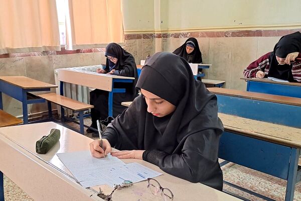  مسابقات قرآن و عترت دانش‌آموزی با حضور پرشور آینده‌سازان