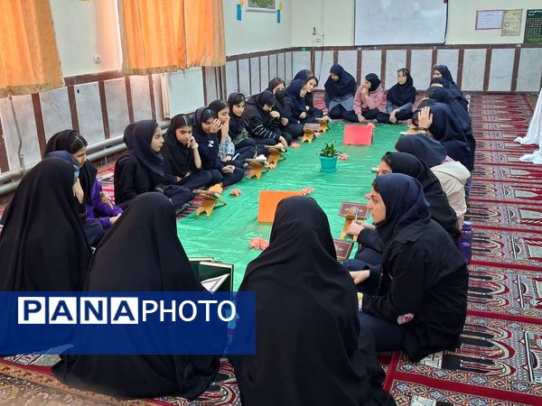 نگاهی به محفل انس با قرآن مدرسه شهید مدرس ناحیه۳ تبریز