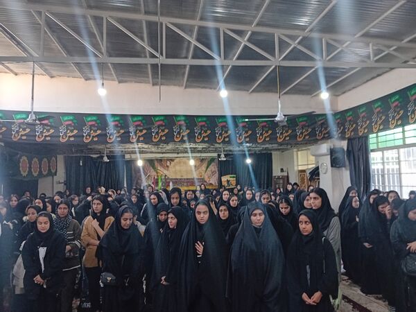 اعزام دانش‌آموزان دختر آشخانه به اردوی راهیان نور