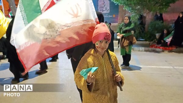 حضور پرشور کودکان و نوجوانان در قلب نیشابور 