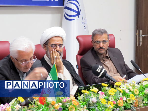 برگزاری دومین جلسه شورای آموزش و پرورش استان در محل استانداری 