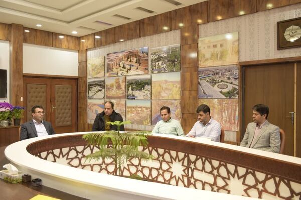 دیدار صمیمانه مسئولین سازمان‌ها و ادارات کاشمر با شهردار