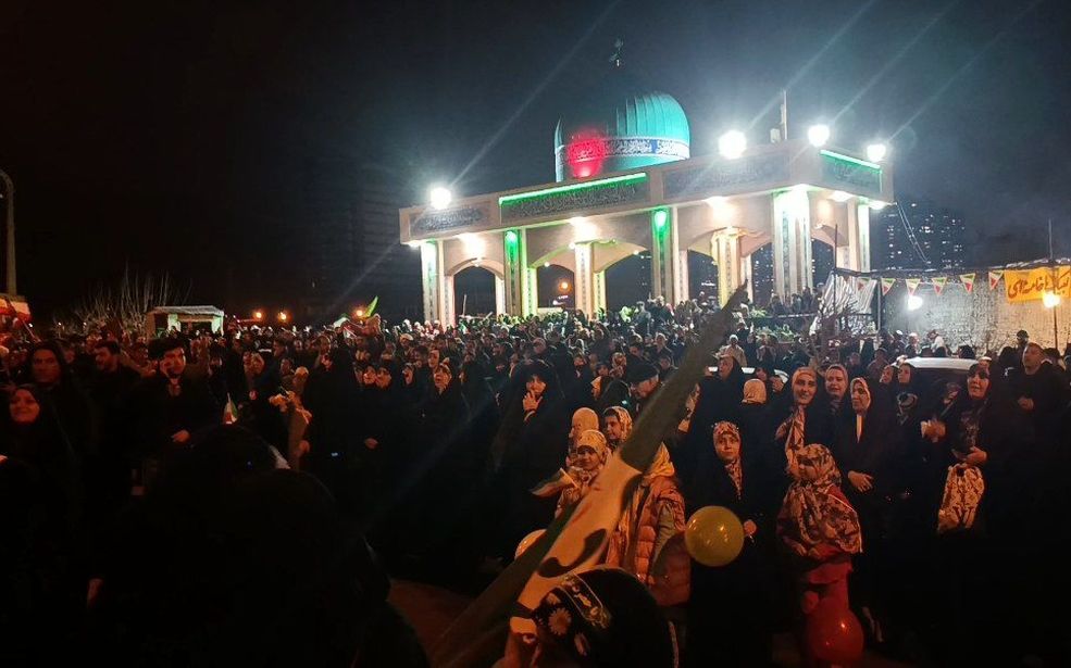 شور و نور در شب ۲۲ بهمن