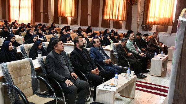 کارگاه هوش مصنوعی ویژه دانش‌آموزان دختر مقطع متوسطه اول شهرستان مه‌ولات