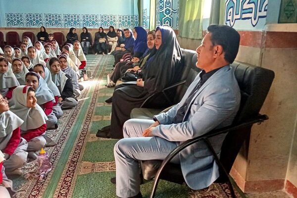  طرح مسواک‌زدن گروهی در دبستان شهدای معلم 