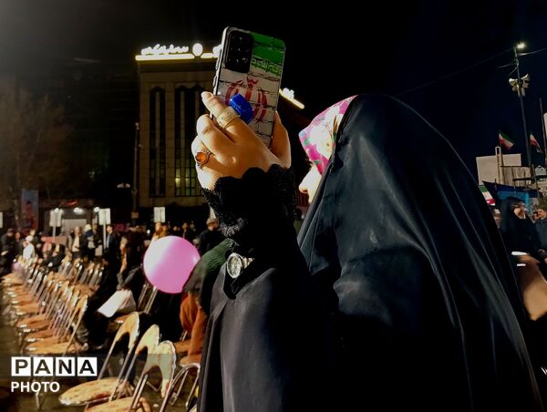 حضور دشمن شکن دختران با صلابت سنندج در شب میلاد حضرت معصومه (س)
