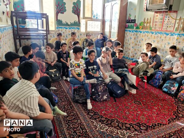 آیین تقدیر از ۷۰ معلم جهادی در مسجد انصارالحسین(ع) قم