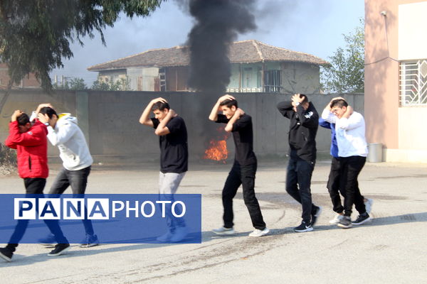 مانور سراسری زلزله و ایمنی مدارس در گلوگاه