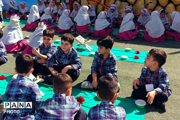 جشن قرآن و آموزش روان‌خوانی قرآن کریم در پیش دبستانی آشیانه 