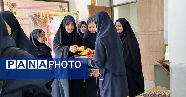  جشن جوانه ها در دبیرستان رحمت ناحیه ۲ اصفهان 