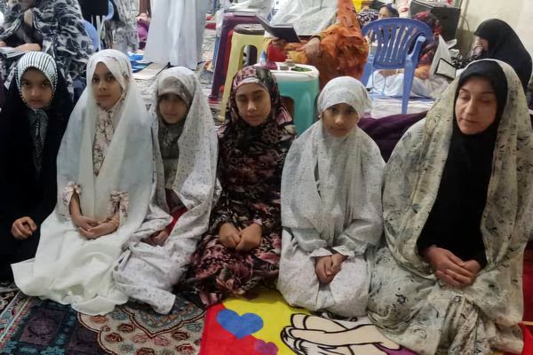 اوج دعا و تَضَرُّع در آخرین روز اعتکاف 