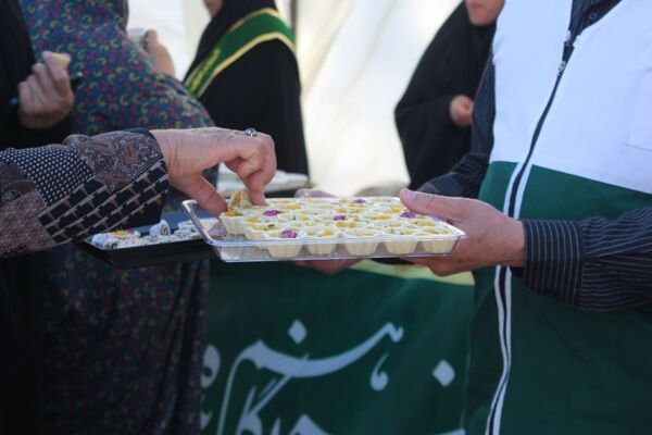 مثل نخل‌هایمان استوار ماندیم 