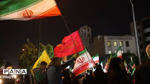 ملت همیشه در صحنه  ایران 