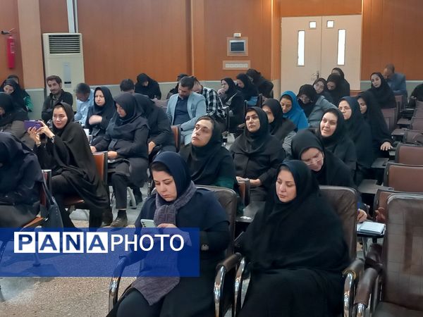 همایش هفته بهداشت روان مشاوران مدارس ناحیه ۶ مشهد